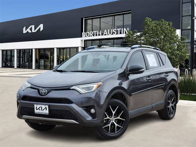 2018 Toyota RAV4 SE FWD photo