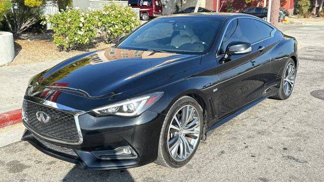 2018 Infiniti Q60 3.0t LUXE RWD photo