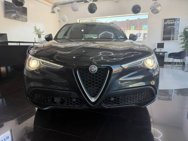 2018 Alfa Romeo Stelvio AWD photo