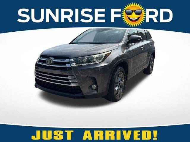 2018 Toyota Highlander Limited Platinum FWD photo