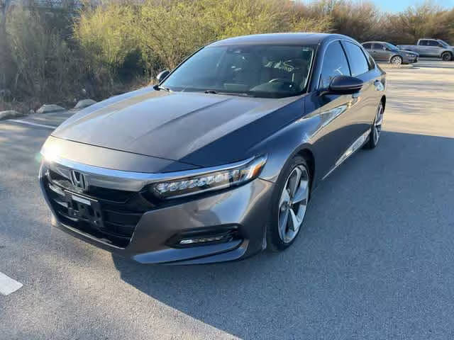 2018 Honda Accord Touring 1.5T FWD photo