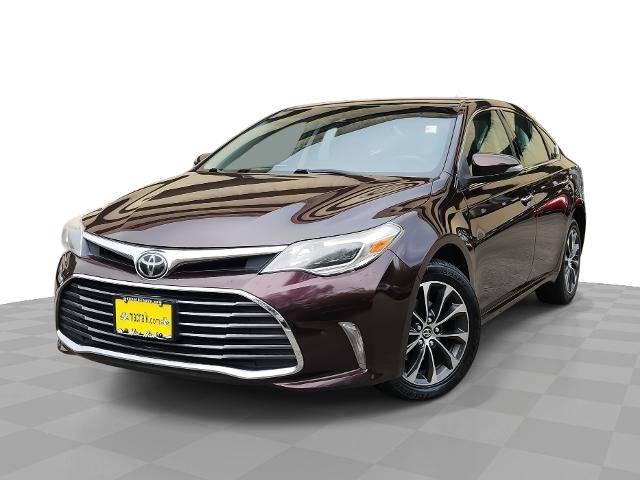 2017 Toyota Avalon XLE FWD photo