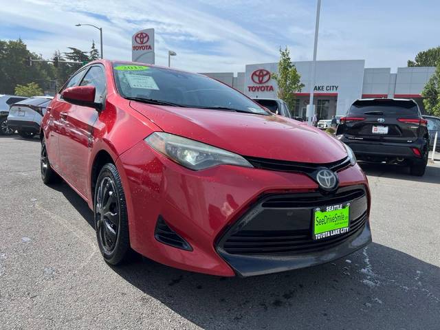 2018 Toyota Corolla LE FWD photo