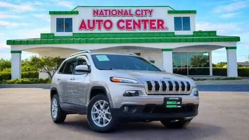 2018 Jeep Cherokee Latitude 4WD photo