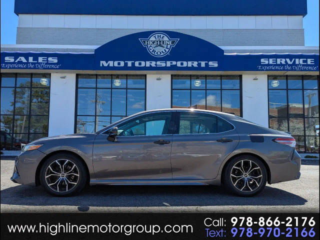 2018 Toyota Camry XSE FWD photo