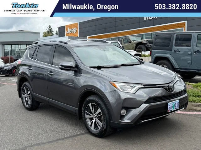 2018 Toyota RAV4 XLE AWD photo
