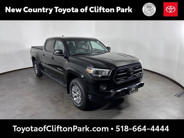 2017 Toyota Tacoma SR5 4WD photo