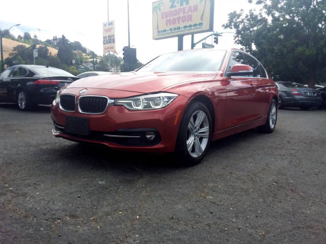2018 BMW 3 Series 330i RWD photo