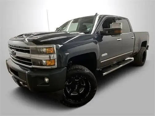 2018 Chevrolet Silverado 2500HD High Country 4WD photo