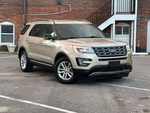 2017 Ford Explorer XLT FWD photo