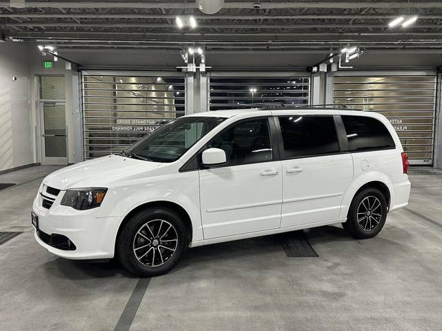 2017 Dodge Grand Caravan GT FWD photo