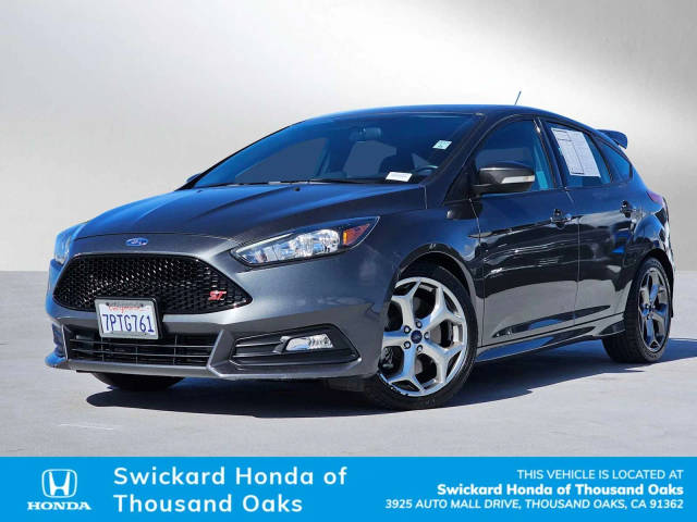 2016 Ford Focus ST FWD photo