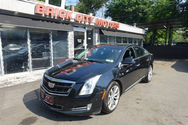 2017 Cadillac XTS Luxury FWD photo