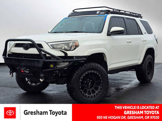 2017 Toyota 4Runner SR5 4WD photo