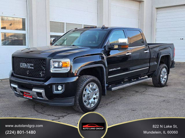 2015 GMC Sierra 2500HD Denali 4WD photo