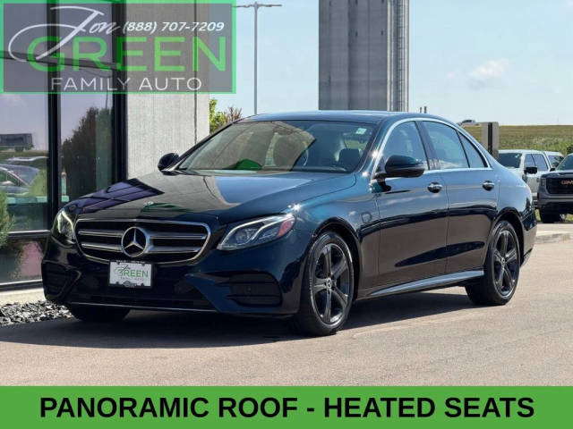 2018 Mercedes-Benz E-Class E 300 AWD photo