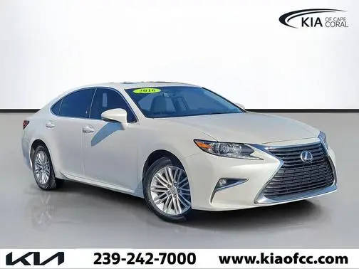 2016 Lexus ES FWD photo