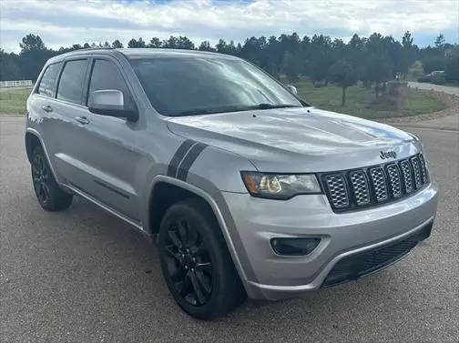 2018 Jeep Grand Cherokee Altitude 4WD photo