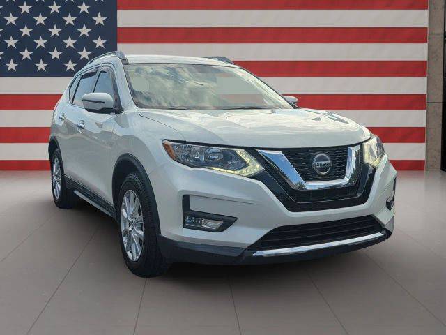 2018 Nissan Rogue SV FWD photo