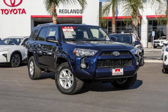 2018 Toyota 4Runner SR5 4WD photo