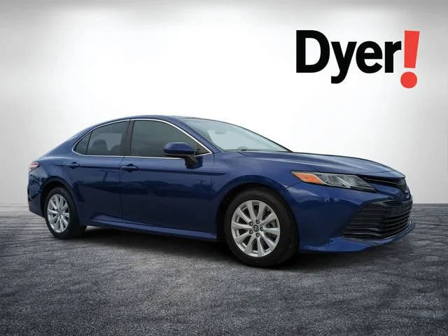 2018 Toyota Camry LE FWD photo