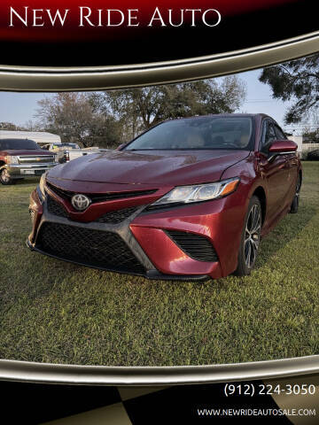 2018 Toyota Camry SE FWD photo