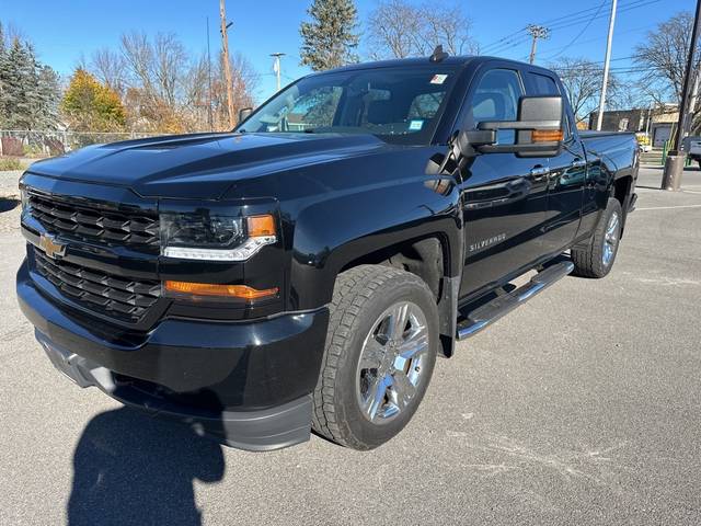 2018 Chevrolet Silverado 1500 Custom 4WD photo