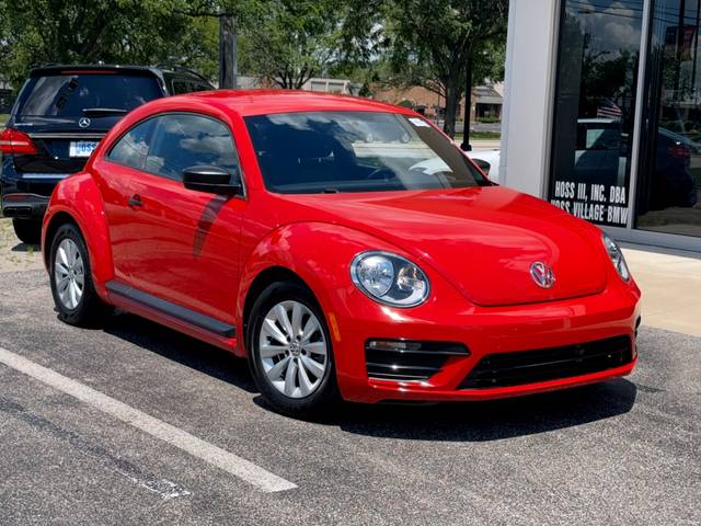 2018 Volkswagen Beetle S FWD photo
