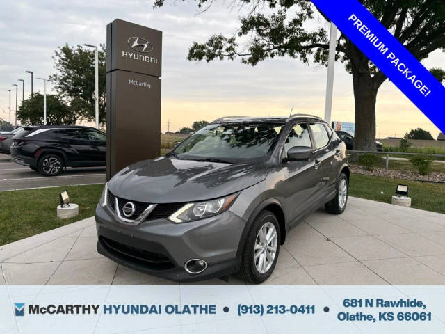 2017 Nissan Rogue Sport SV AWD photo