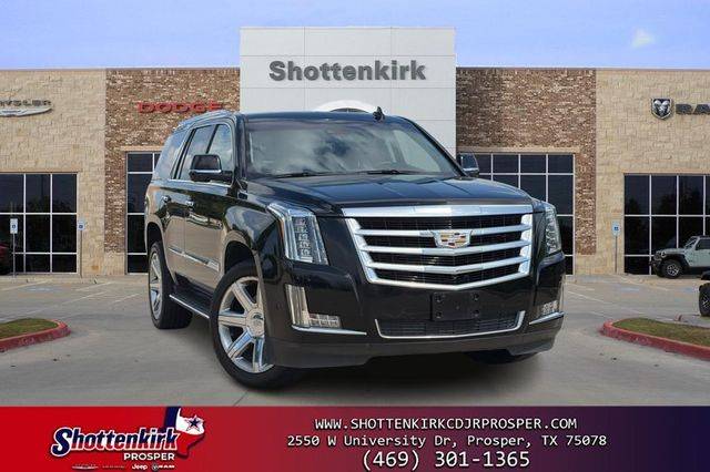 2018 Cadillac Escalade Luxury RWD photo