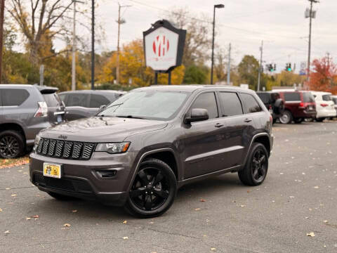 2018 Jeep Grand Cherokee Altitude 4WD photo