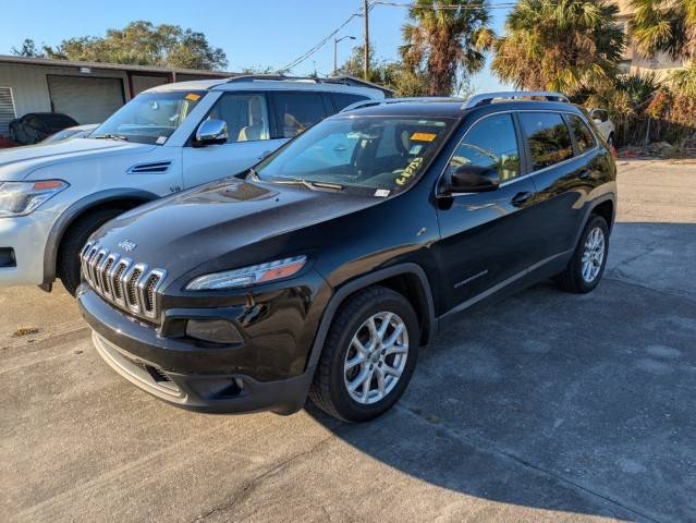 2018 Jeep Cherokee Latitude FWD photo