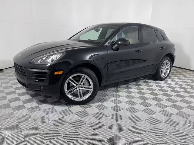 2018 Porsche Macan S AWD photo