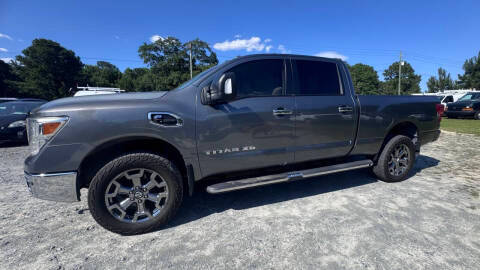 2017 Nissan Titan XD SV RWD photo