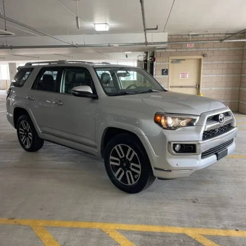 2017 Toyota 4Runner Limited 4WD photo