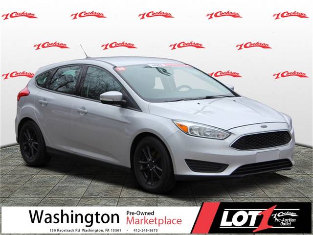 2016 Ford Focus SE FWD photo