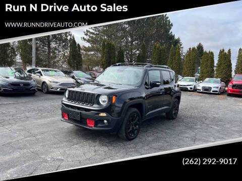 2017 Jeep Renegade Altitude 4WD photo