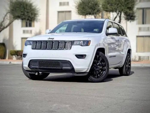 2018 Jeep Grand Cherokee Altitude 4WD photo