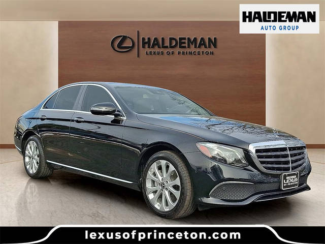 2018 Mercedes-Benz E-Class E 300 AWD photo