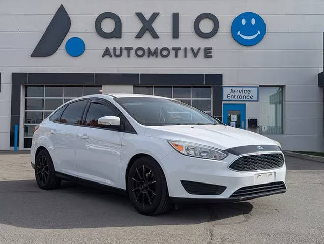 2016 Ford Focus SE FWD photo