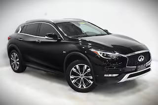 2018 Infiniti QX30 Premium AWD photo