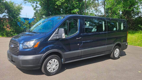 2018 Ford Transit Passenger Wagon XL RWD photo
