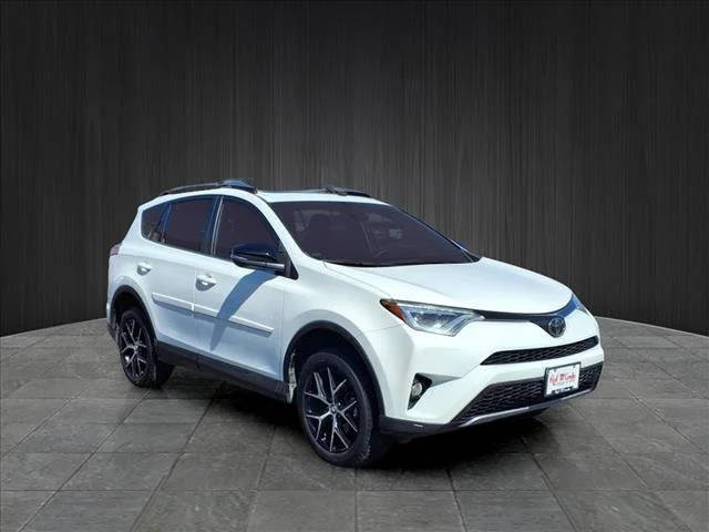 2018 Toyota RAV4 SE FWD photo