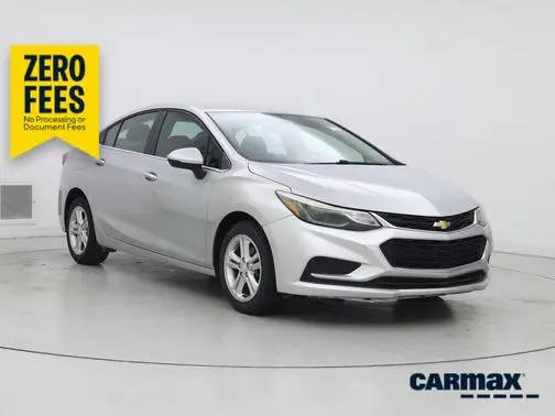 2017 Chevrolet Cruze LT FWD photo