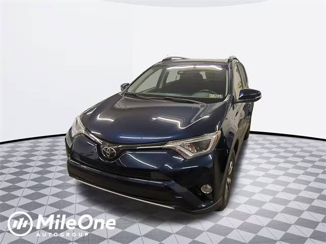 2018 Toyota RAV4 XLE AWD photo