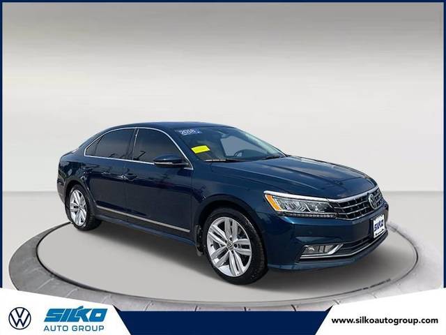 2018 Volkswagen Passat 2.0T SEL Premium FWD photo