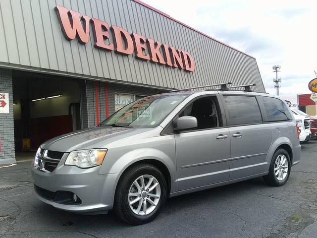2016 Dodge Grand Caravan SXT FWD photo