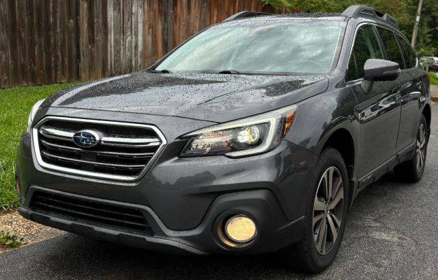 2018 Subaru Outback Limited AWD photo