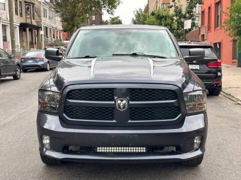 2018 Ram 1500 Express 4WD photo