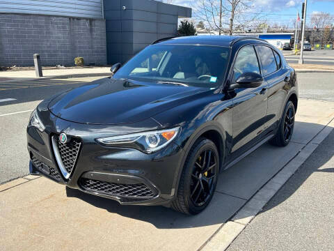 2018 Alfa Romeo Stelvio Ti Sport AWD photo